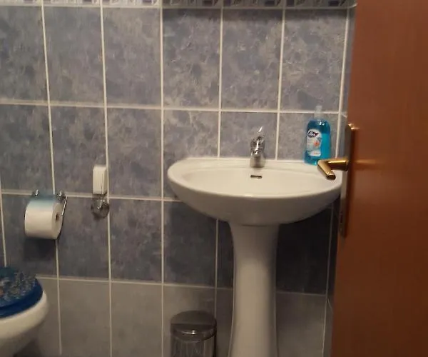 11683b
